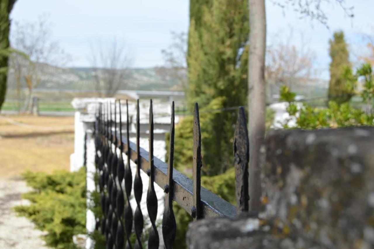 Alojamiento El Cortijuelo Villa Escoznar Luaran gambar